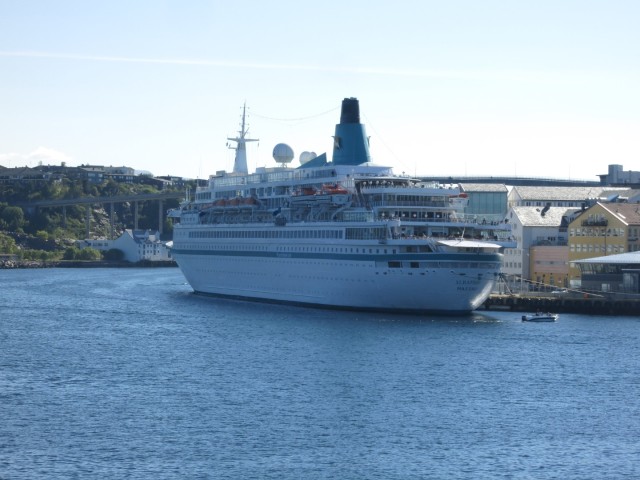 Hurtigruten_2015-06-27_17-14-1